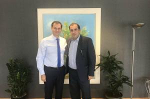 Συνάντηση Κώστα Κατσαφάδου με τον Υπουργό Τουρισμού Χάρη Θεοχάρη