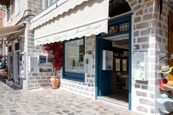 Mata’ s Shop - Gifts &amp; Jewelleries στην Ύδρα - Ένα «κόσμημα» δίπλα στη θάλασσα