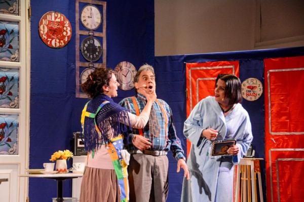 Χάρισε άφθονο γέλιο και όμορφες ερμηνείες η κωμωδία της θεατρικής ομάδας "ΟΡΑΜΑ"