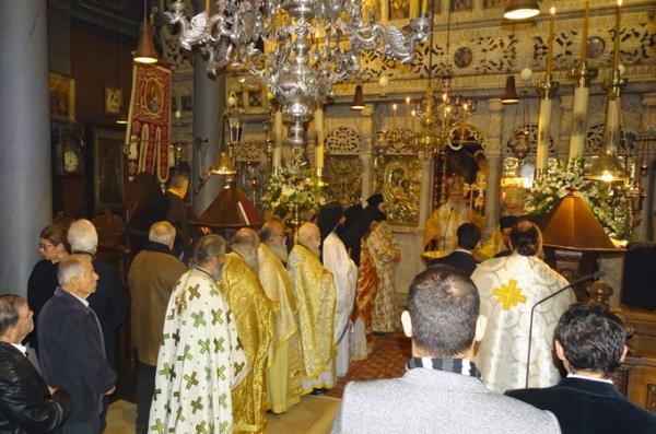 Με ιεροπρέπεια  και σεμνότητα γιορτάστηκαν τα Ονομαστήρια του Ποιμενάρχη μας κ. ΕΦΡΑΙΜ