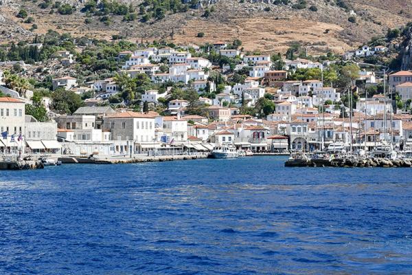 Nα βρεθεί λύση για τις δυο αξιόλογες εκδηλώσεις που έχουν προγραμματιστεί την ίδια μέρα και ώρα στην Ύδρα