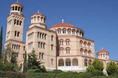 Ο Μητροπολίτης ΕΦΡΑΙΜ θα προστεί στον εορτασμό της ανακομιδής των λειψάνων του Αγίου Νεκταρίου Αιγίνης