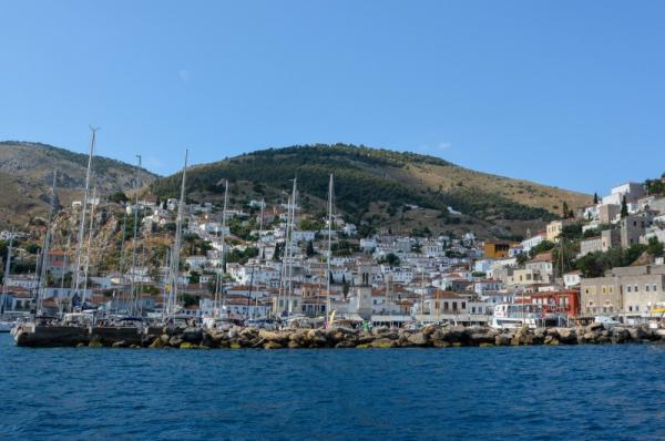 Στα τέλη Οκτωβρίου ξεκινούν οι εργασίες ενίσχυσης και επισκευής του εξωτερικού λιμενοβραχίονα της Ύδρας