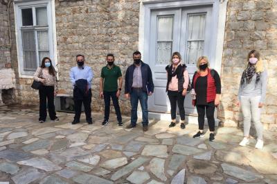 Επίσκεψη Δημάρχου  και κλιμακίου στο κτήριο του Γηροκομείου της Ύδρας