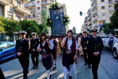 Γιορτάστηκε με επισημότητα η μνήμη του Αγίου Κωνσταντίνου στον Πειραιά