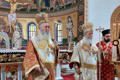 Με λαμπρότητα  τιμήθηκε η μνήμη του Αγίου Νεκταρίου στην Αίγινα