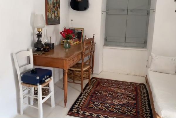 Ρομαντικό άρωμα Ύδρας έχει το νέο βίντεο κλιπ από το μεταθανάτιο άλμπουμ του Λέοναρντ Κοέν