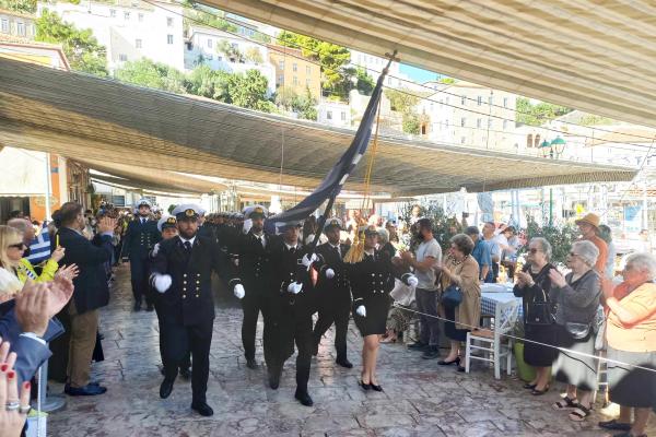 Με επισημότητα  γιόρτασε η Ύδρα την εθνική επέτειο της 28ης Οκτωβρίου
