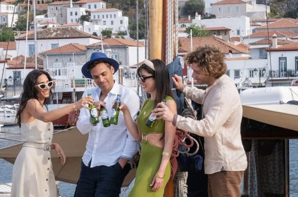 Στην Ύδρα  η Peroni Nastro Azzurro παντρεύει το ελληνικό καλοκαίρι με το ιταλικό στιλ