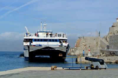 Κορωνοϊός: Τελευταία μέρα για το κρουαζιερόπλοιο στην Ύδρα