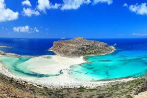 Στην πρώτη θέση η Ελλάδα ως η καλύτερη χώρα διακοπών στην παραλία