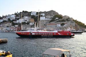 Πρωινή ταλαιπωρία  για τους επιβάτες λόγω της βλάβης του flying 17 της Hellenic Seaways