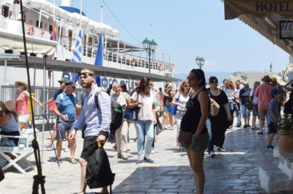 Πραγματική Οδύσσεια  θα είναι φέτος το ταξίδι στα νησιά