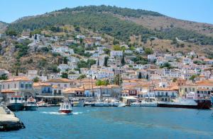 H Βρετανική Εφημερίδα “ΜΕΤRΟ” ετοιμάζει εκτενές αφιέρωμα για την Ύδρα