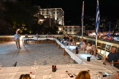 Εξαιρετική Oινογνωσία   με Άρωμα Ιταλίας από τον Δρα Δ. Χατζηνικολάου στο Ιστορικό Αρχείο - Μουσείο Ύδρας