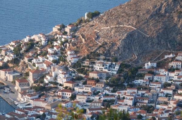 ΕΛΣΤΑΤ: Στους 2011 οι κάτοικοι της Ύδρας στην απογραφή του 2021