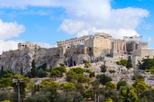 Forbes:   H Ελλάδα στα 10 καλύτερα μέρη για να ζήσει ένας συνταξιούχος - «Μετακομίστε»