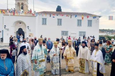 ΑΡΜΑΤΑ 2021:  Στον Μητροπολιτικό Ναό των Σπετσών τελέστηκε τρισαρχιερατική Θεία Λειτουργία και Τρισάγιο