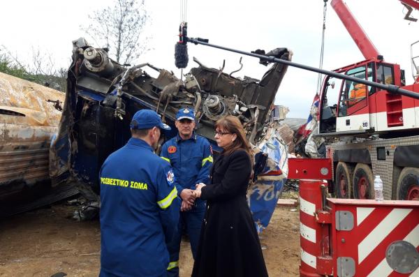 Η ΠτΔ  στον τόπο της τραγωδίας στα Τέμπη