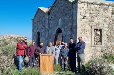 Τοποθετήθηκαν καινούργιες πόρτες και παράθυρα στον "δίδυμο ναό" του Αγίου Δημητρίου και του Αγίου Γεωργίου στην Παλαιά Χώρα