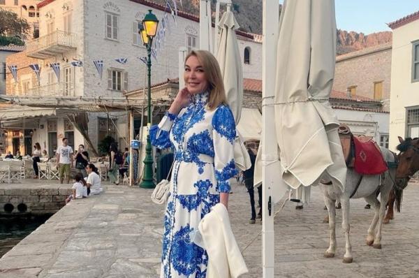 Μίνι απόδραση  για την Τατιάνα Στεφανίδου στην γραφική λατρεμένη της Ύδρα!