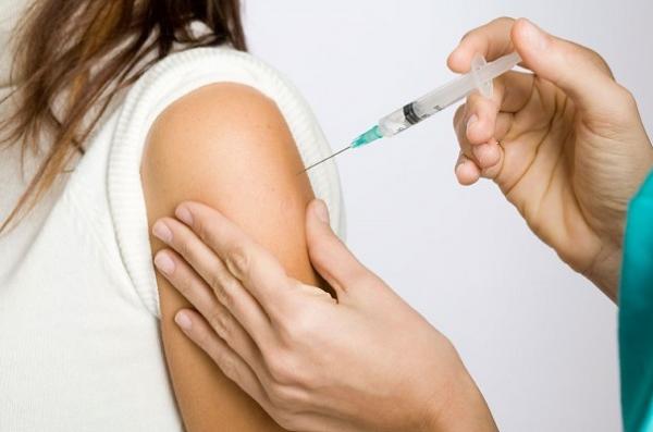 Τι πρέπει  να γνωρίζουμε για τα εμβόλια γρίπης και πνευμονιόκοκκου