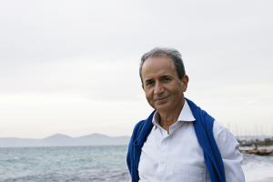 Συγχαρητήρια   από τον Ι. Καθεδρικό Ναό στον Ιατρό Νικόλαο Γ. Σταματάκη για το νέο του έργο «ΦΩΣ ΣΤΑ ΕΣΩΨΥΧΑ»