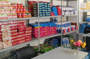 Ξεκίνησε η διάθεση προϊόντων στους ωφελούμενους του Κοινωνικού Παντοπωλείου του Δήμου Ύδρας για τον μήνα Μάιο