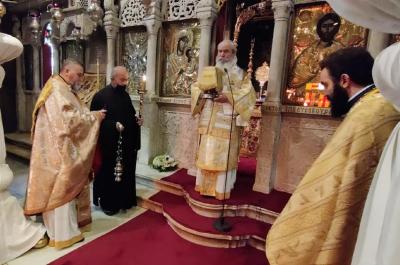 Στον Καθεδρικό Ναό ιερούργησε την Κυριακή προ της Χριστού Γεννήσεως ο Μητροπολίτης ΕΦΡΑΙΜ