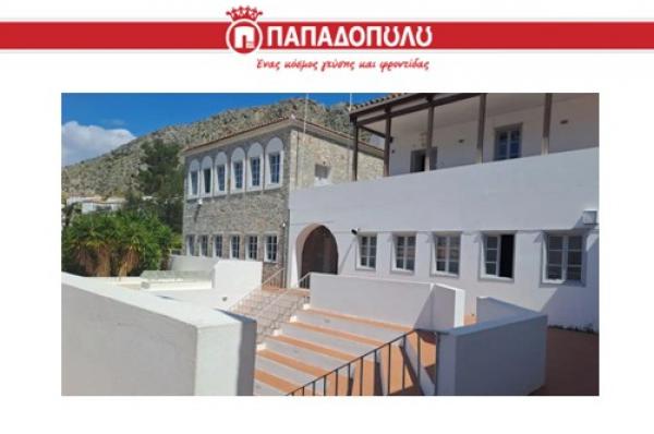 Η Ε.Ι. Παπαδόπουλος  Α.Ε. συνεχίζει να ενισχύει τους νέους της Ύδρας με υποτροφίες