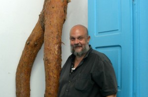 Αισθήματα πάθους στην έκθεση Bibelot του Δημήτρη Αντωνίτση