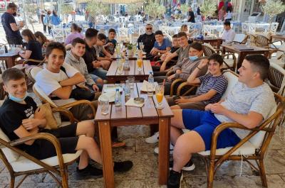 Tελευταία για φέτος συνάντηση των αγοριών Γυμνασίου και Λυκείου Ύδρας - Καλή επιτυχία στις εξετάσεις τους