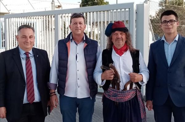 Αντιπροσωπεία του Δήμου Ύδρας εν αναμονή της παραλαβής του Αγίου Φωτός που θα φτάσει στην Ελλάδα με καθυστέρηση