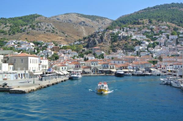 Τι λένε  Π. Μαρκαντώνης και Λ. Κεχαγιόγλου για τα κρούσματα Covid-19 στην Ύδρα