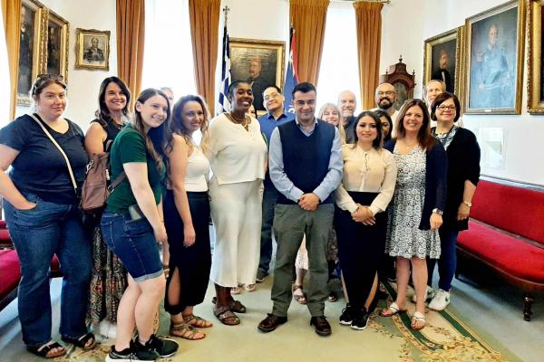 Υποδοχή φοιτητών  του Εθνικού Πανεπιστημίου των Η.Π.Α. στο Δημαρχείο από τον Δήμαρχο Γ. Κουκουδάκη