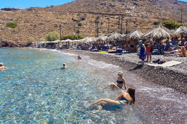 Εντός των επιτρεπτών ορίων ασφαλείας όλες οι παραλίες του λεκανοπεδίου Αττικής