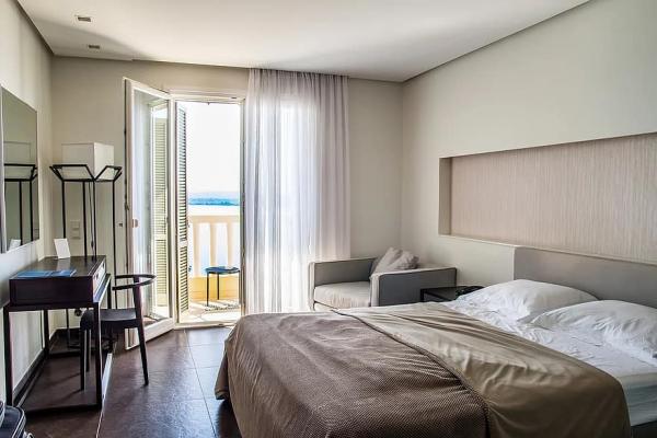 «Άλμα»   κατέγραψαν το 2022 οι τζίροι σε καταλύματα και εστίαση, σύμφωνα με στοιχεία της ΕΛ.ΣΤΑΤ