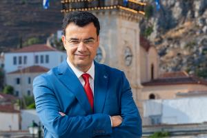 Προεκλογικές Ομιλίες  του Υποψήφιου Δημάρχου Γιώργου Κουκουδάκη σε Ύδρα και Πειραιά