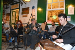 Κέφι και διασκέδαση στη ρεμπέτικη συναυλία